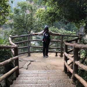 Meet your Posher, Sunny 😎